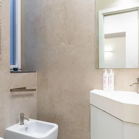 Cozy In Chiaia District By Wonderful Italy Apartment Neapel