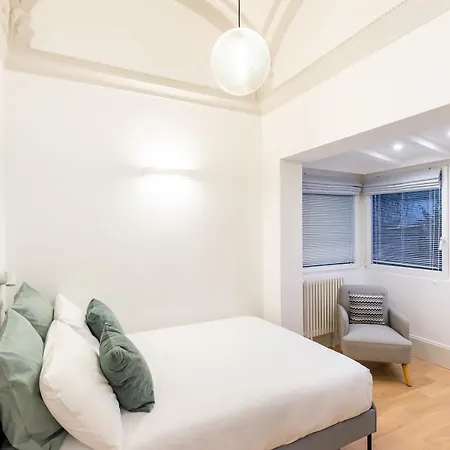 Cozy In Chiaia District By Wonderful Italy Apartment Neapel