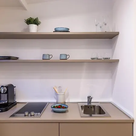 Cozy In Chiaia District By Wonderful Italy דירה *